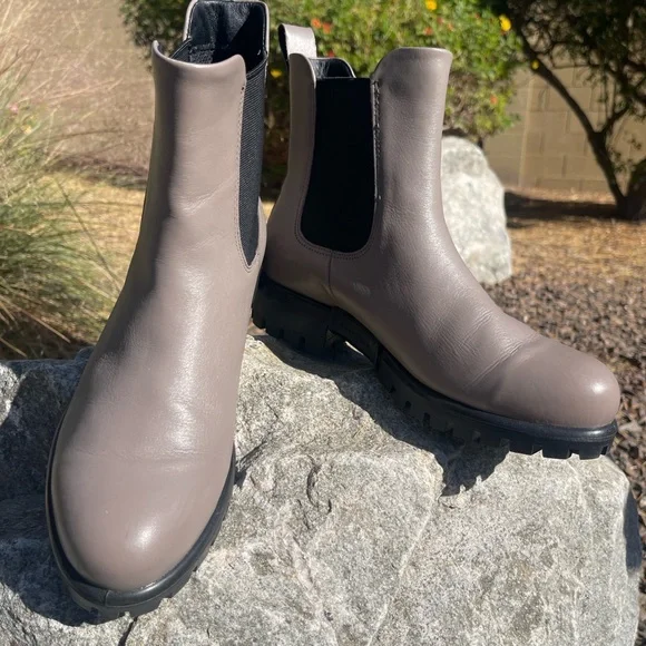 Ecco Women's Ankle Boots in Taupe and Black - Picture 4 of 10